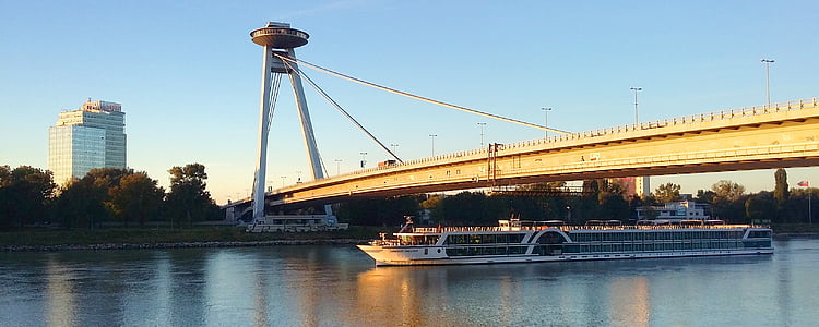 Danube, la plupart des SNP, Bratislava, navire, Slovaquie