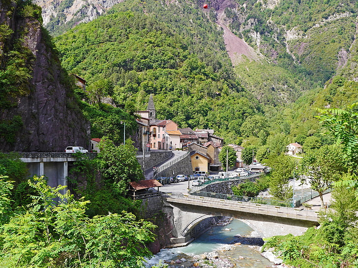 Saint-sauveur-sur-tinée, tengerészeti Alpok, Dél-Franciaország, falu, híd, tinée, Mountain river