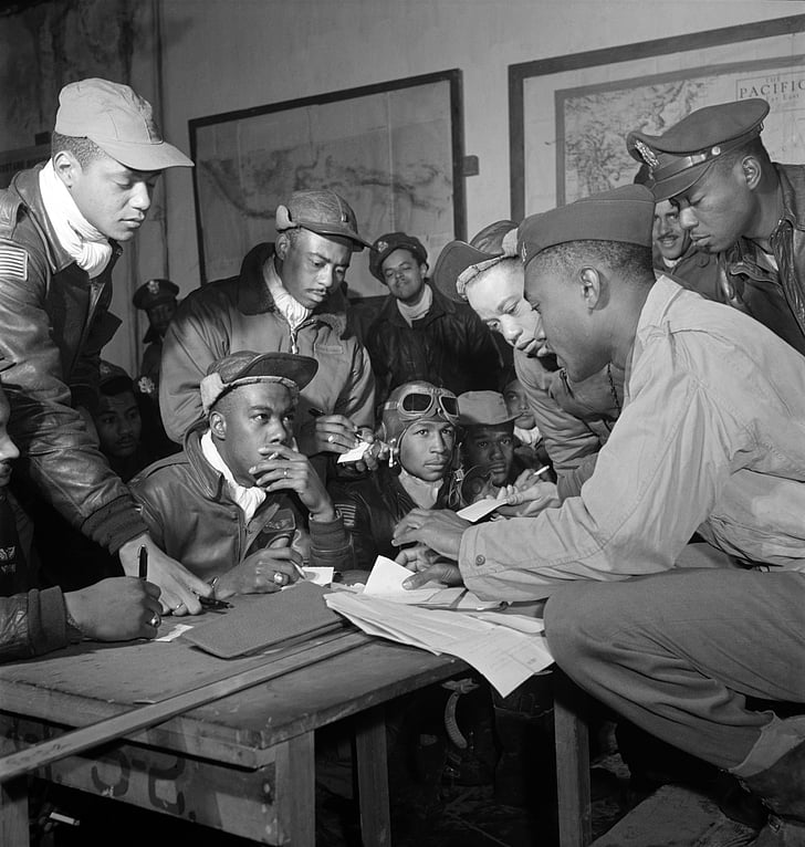 piloter, flygskola, Flyer, briefing, möte, Tuskegee, 1945