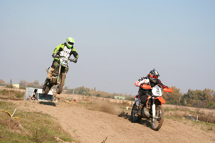 Enduro, Motocross, courses de moto, moteur