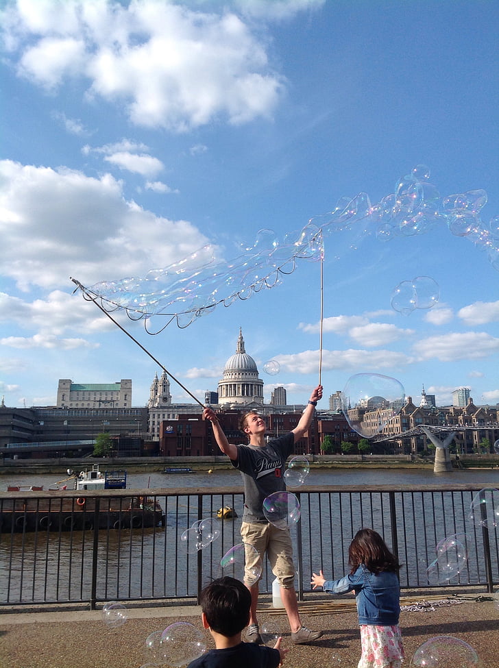 burbuļi, London, debesis, mirkļi
