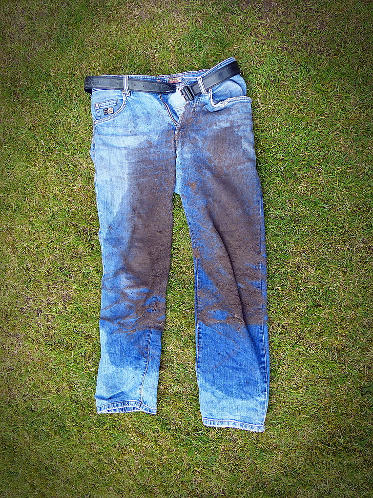 jeans, gardening, after work, dirt, wet, rush, blue