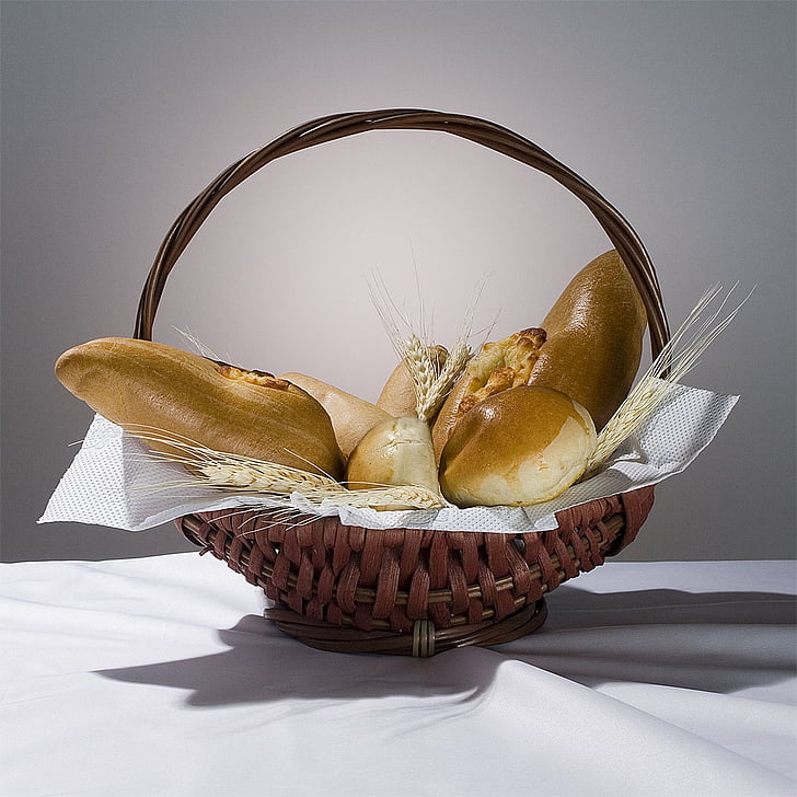 Natiurmortas, krepšys, su duona