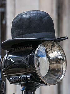chapéu, chapéu-coco, safra de chapéu, preto, farol de um carro velho