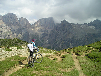 Transalp, mountainbike, fiets, Marmolada Zuidmuur, schreven, weg, pad
