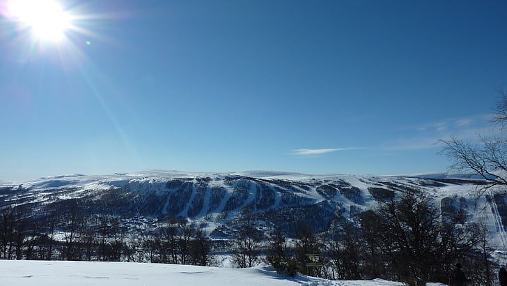 kalns, slēpošanas nogāzes, slēpošanas trases, ramundberget, sniega, saules, ziemas