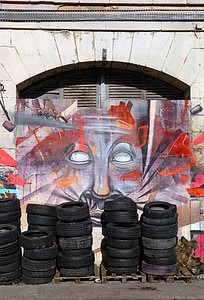 art de la rue, Graffiti, peinture, pneu, décor, couleurs