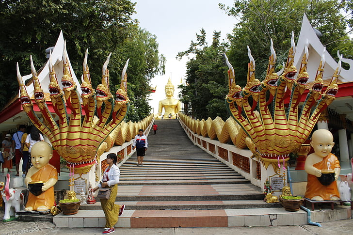 Thajsko, žlutý buddha, Pattaya