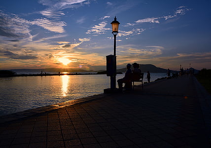 Lago Balatón, posta de sol, paisatge