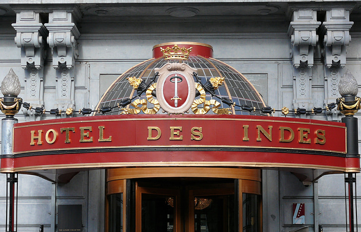 vchod, Hotel des indes, v Haagu, Voorthut dlouhý den