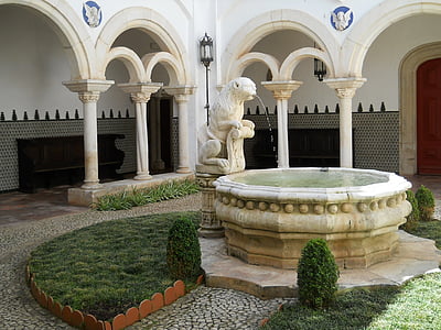 el Museu condes de castro magalhães, Cascais, Portugal