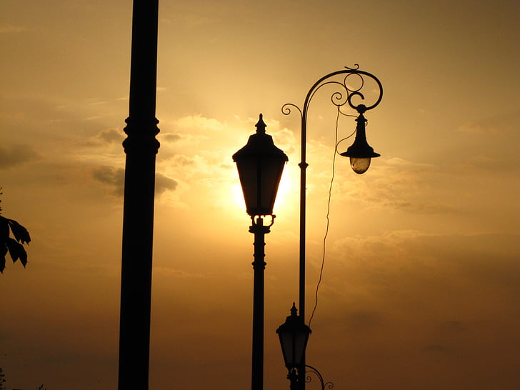 лампа, Солнечный свет, облака, уличный фонарь, Уличный свет, Электрическая лампа, Закат
