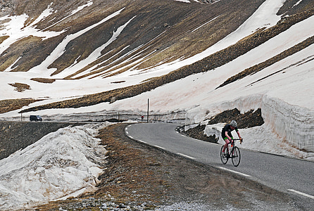 Col De La bonette, Juni, Radfahrer, Passstrasse, Schnee-reste, gegeben, Mountain-Fahrt