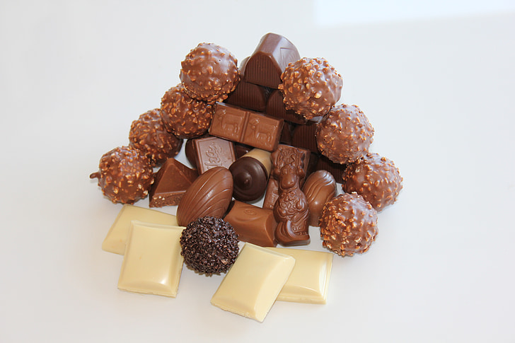 Šokolāde, baltā šokolāde, Šokolādes brūna, konfektes, šokolādes, konfekšu veikala bumbiņas, zīmols