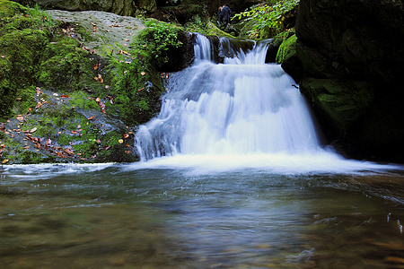 vodopád, Kaskáda, tekoucí vody, podzim, řeka, Huntava, Rešov