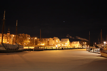 Greifswald, vrata Bodden, ladja, pristanišča, pozimi, LED, zimske sanje