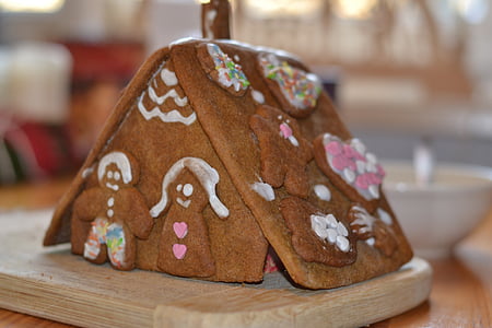 gingerbread house, Natal, waktu Natal, anak laki-laki, panggang, Manis, lezat