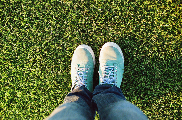 Füße, Beine, Grass, Rasen, Grunge, Grün, stehende