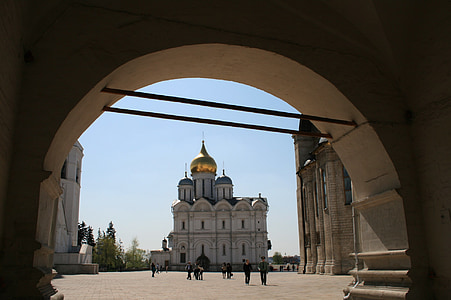 arch, entrance, kremlin, tourists, cathedral of the archangel, architecture, russian