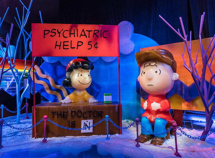 ice sculptures, peanuts, charlie brown, help stand, funny, gaylord palms, exhibit