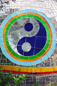 Niki de saint phalle, umenie, umelec, sochárstvo, Toskánsko, Capalbio, Il giardino dei tarocchi