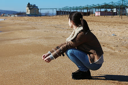 Κορίτσι, Άμμος, Ήλιος, κίνηση, ένα άτομο, σε εξωτερικούς χώρους, μουσική