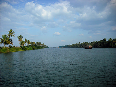 Kerala, Indie, zaścianek, Rzeka, łodzie