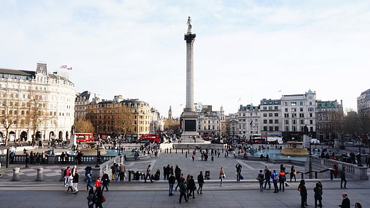 Iso-Britannia, Lontoo, Trafalgar Square-aukio