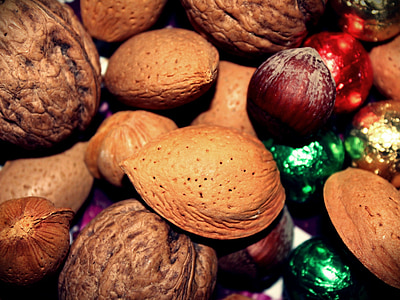 almonds, nuts, hazelnut, walnut, balls, nibble, christmas