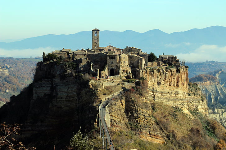 Citadel, döende staden, bergen, dimma, Civita di bagnoregio, Italien, Lazio