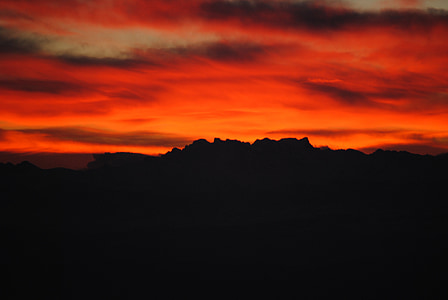 planinski lanci, planine, Alpe, izlazak sunca, vatra, nebo