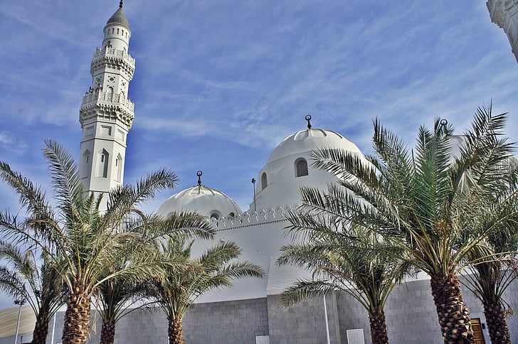 Qiblatain, moskén, Madina