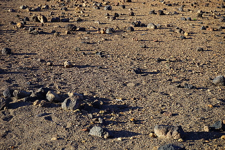 désert de pierres, désert, paysage lunaire, sable, pierres, sable fin, steinig