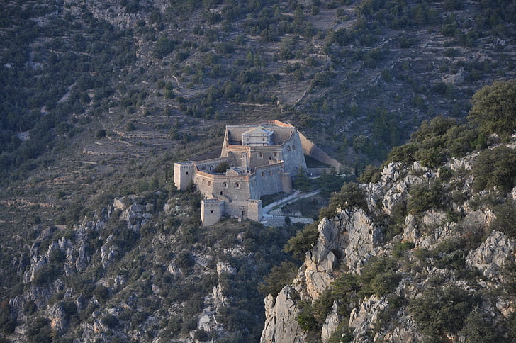 fort Libéria, Pyrénées, Pyrénées-orientales, paysage