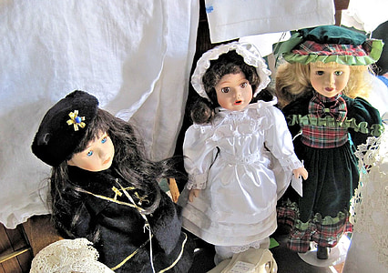 poupées en céramique anciennes, Musée, Canada
