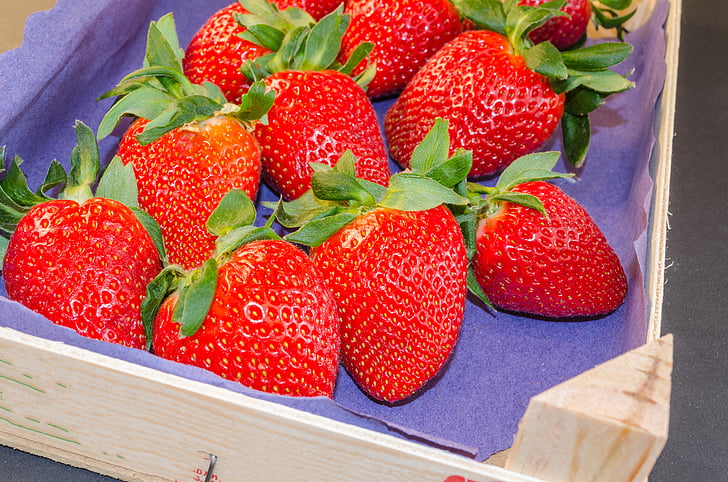 strawberries, red, fruit, vitamins, nature, food, leaf