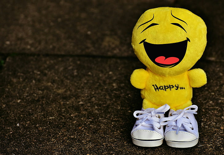 Smiley, éclat de rire, chaussures de sport, drôle, émoticône, émotion, jaune