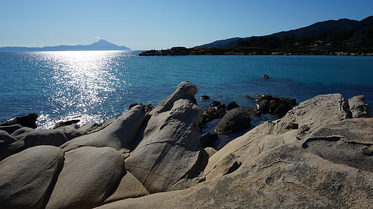 Grecja, calkidiki, skały, morze, Słońce, błękitne niebo, wakacje