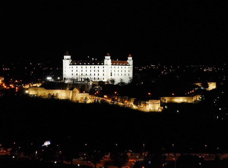 Szlovákia, Pozsony, Castle, éjszaka