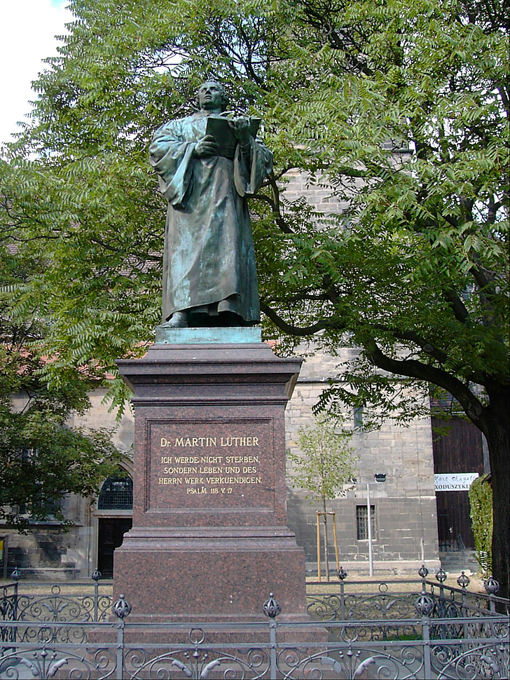 Luther memorial, op de green, Erfurt, Thüringen Duitsland