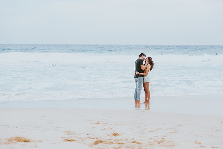 man, woman, kising, sea, shore, beach, couple
