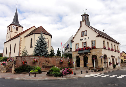 betschdorf, Alsace, Francúzsko, Evanjelický kostol, radnica, administratíva, budovy