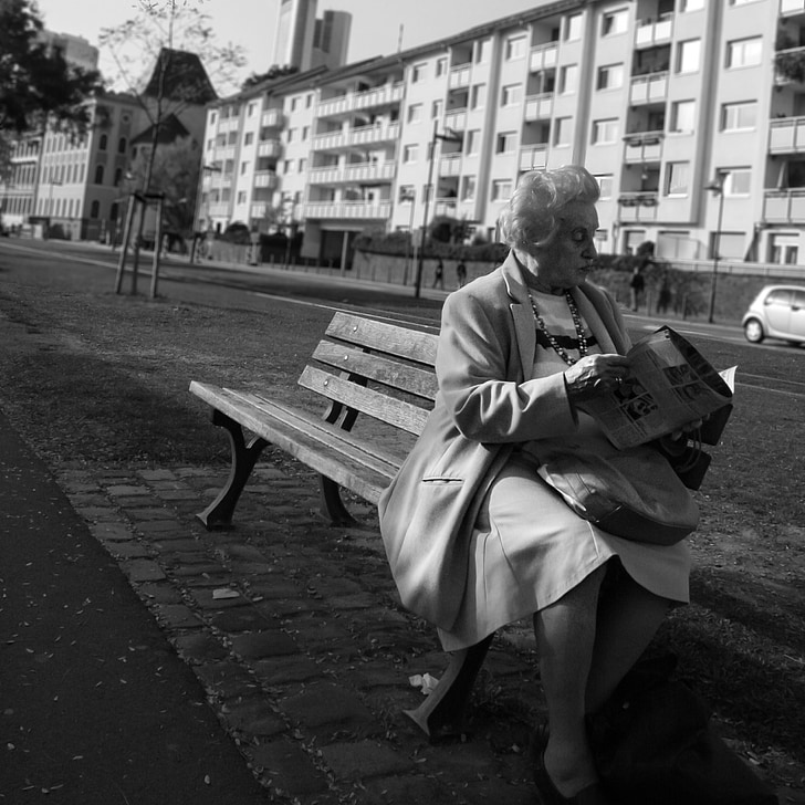 frankfurt, public bench, woman old, journal, funny, street