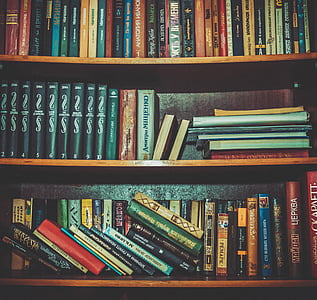 böcker, bokhyllor, kunskap