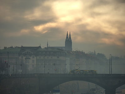 Prague, capital, brouillard, pont, République tchèque, ville, tram