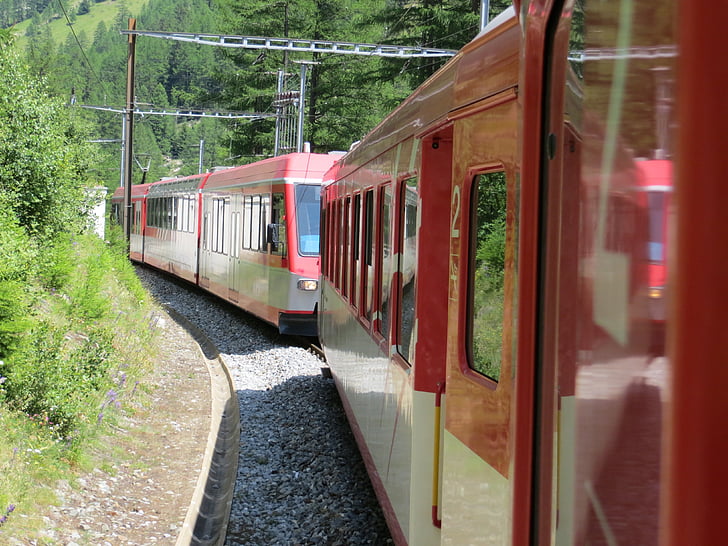 Glacier express, Zwitserland, Graubünden, Alpine, Zermatt, trein, Bergen