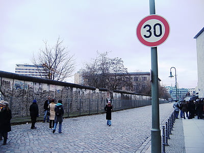 perete, Berlin, Zidul Berlinului, iarna, Germania, Deutschland, oameni