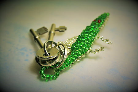 atslēgu saišķi, atslēgu piekariņš, atslēgas, zaļa, krelles, stieples, Dekoratīvie
