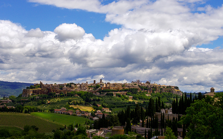 Orvieto, Umbria régió, középkori város, Olaszország, a középkorban, táj, emlékmű