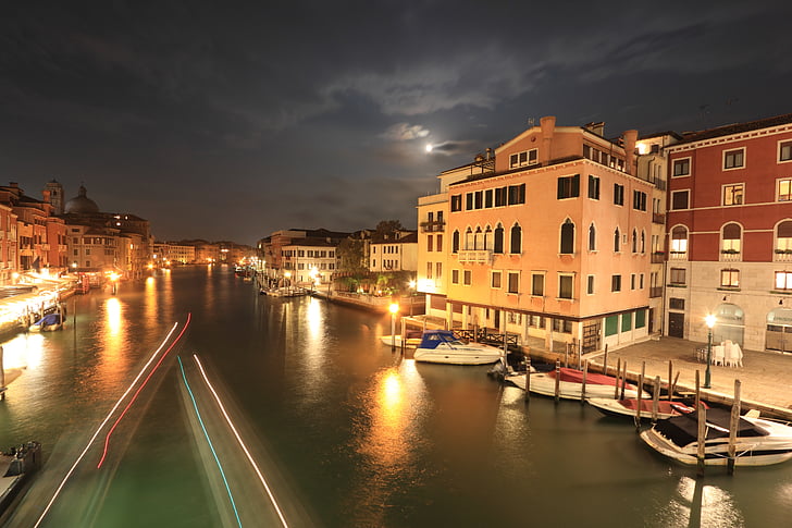 İtalya, Venedik, Kanal, akşam, ay su yansıma, Venedik - İtalya, gece